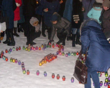 Авдіївка вшанувала пам’ять жертв Голодомору (СВІТЛИНИ)