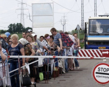 Жебривский убежден, что на КПВВ не нужно строить никаких монументальных сооружений