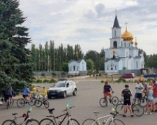 В Авдеевке прошел велопробег по улицам родного города