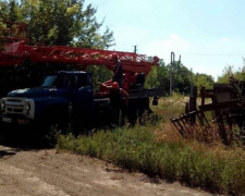 Энергетики тянут новую ЛЭП для подачи электричества в прифронтовые населенные пункты  Донетчины (ФОТО)