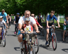 Авдеевка отпраздновала Всеукраинский велодень пробегом на двухколесных байках (ФОТОРЕПРТАЖ)