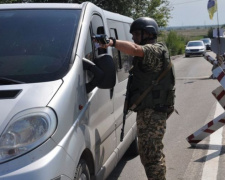 Через КПВВ на Донбассе на этой неделе ежедневно не пропускают около 20 человек