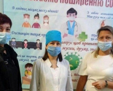 В Авдеевке полицейские проверяют учебные заведения на соблюдение условий карантина