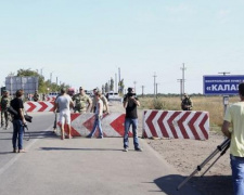 На КПВВ в зоне АТО очереди