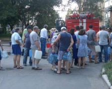 В Авдеевке сегодня развозили воду, спасительный ремонт продолжается