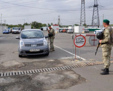 Утро 24 августа у донбасских КПВВ: большинство машин стоит на выезд с подконтрольной территории