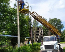 Коммунальщики восстановили электроснабжение в переулке Театральном