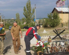 Украинских защитников разных столетий почтили в Авдеевке (ФОТО)