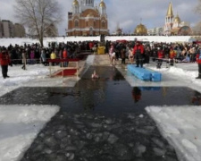 Как готовиться к купанию на Крещение: советы медиков