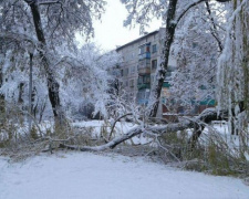 Водителей Авдеевки просят не разъезжать по городу без надобности из-за непогоды