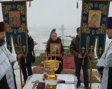 Прифронтовая Авдеевка празднует Крещение (ФОТОРЕПОРТАЖ)