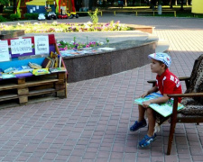 В Авдеевке состоялся музыкально-книжный вечер: фоторепортаж