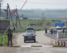 Донбасские пункты пропуска в воскресенье пересекали реже, чем в субботу