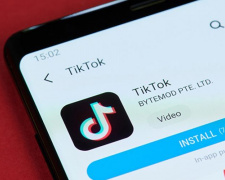 Десятирічна дівчинка померла через челендж в  TikTok