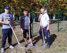 Спортсмены Авдеевки навели порядок на городском стадионе