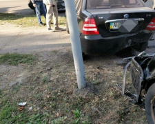 На Донетчине уличенный во взятках полицейский попал в ДТП при попытке скрыться от следователей (ФОТО)