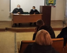 Поліцейські Авдіївки розповіли головам ОССБ про проєкт &quot;Безпечний будинок&quot;