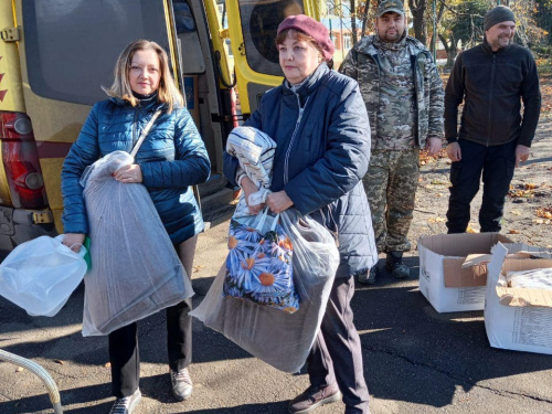 Авдіївці напередодні зими отримали «теплу» допомогу