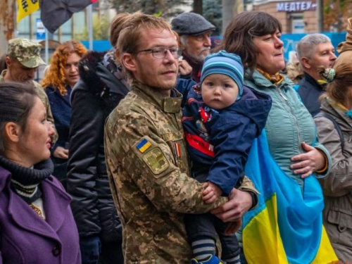 В Верховной Раде хотят заняться патриотическим воспитанием жителей Донбасса