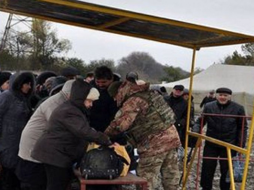 Максимальные сведения: что можно и что нельзя перевозить через КПВВ на линии соприкосновения