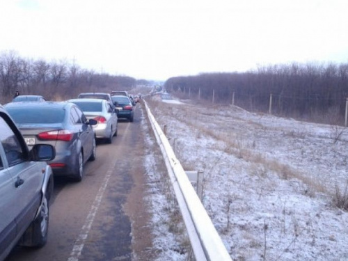 Дорога через донбасские КПВВ оказалась закрытой для 19 человек