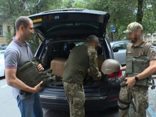 Військові медики отримали зручну амуніцію від Метінвесту