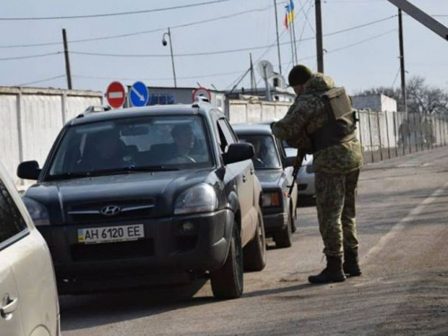 Боевики «ДНР» устроили вечернюю провокацию на одном из КПВВ