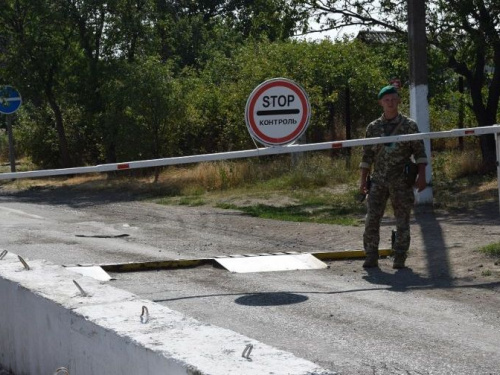 Ситуация в КПВВ утром, 6 сентября: пограничники сообщают об увеличении очередей