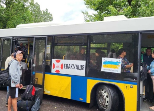 За перші дні серпня з Донеччини евакуювалася понад вісімсот мешканців - серед них є авдіївці