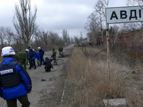 Двое мирных жителей были ранены за минувшие сутки в Авдеевке