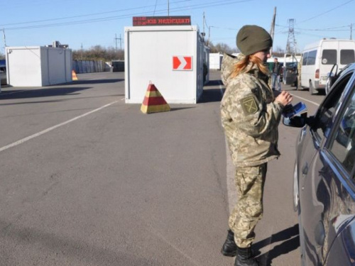 Утром 8 апреля открылись лишь два КПВВ у линии разграничения в Донецкой области