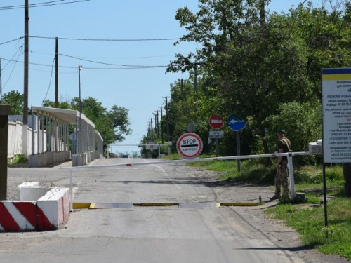 Штурмовать донбасские КПВВ стали реже