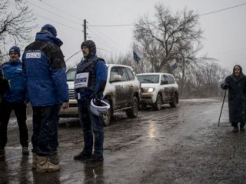 В районе Авдеевки зафиксированы взрывы неопределенного происхождения