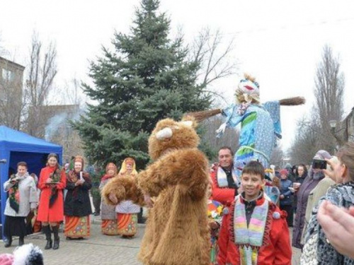 В Авдеевке война праздникам не помеха