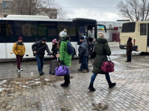 Евакуація з Авдіївки продовжується