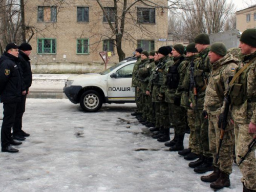 На охрану Покровской оперзоны вышли полиция и общественные формирования (ФОТО)