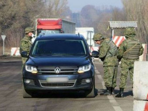 Через блокпосты Донетчины не пропустили оружие и боеприпасы (ФОТО)