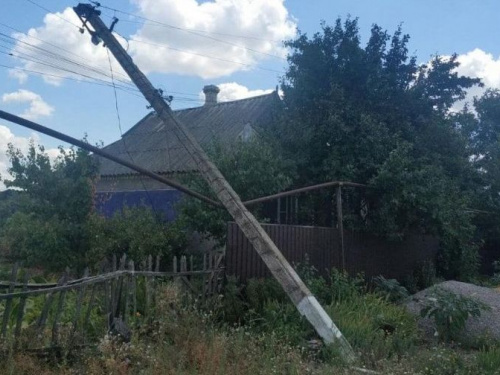 На Донетчине продолжают восстанавливать электроснабжение населенных пунктов после непогоды