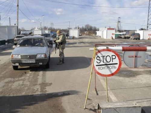 У донбасских КПВВ утром 9 марта зафиксированы небольшие очереди