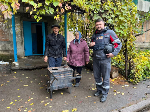 Метінвест забезпечив мешканців Авдіївки печами для обігріву сховищ