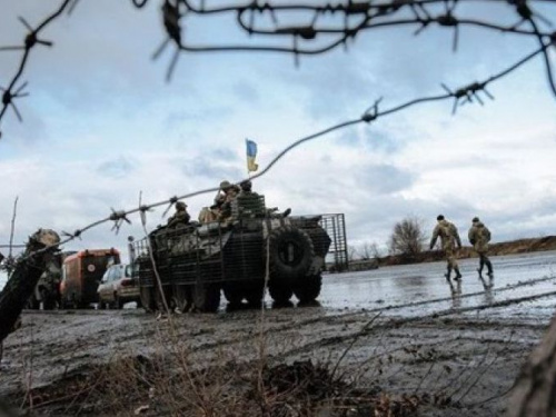 Сутки в АТО: Двое украинских военных получили боевые травмы