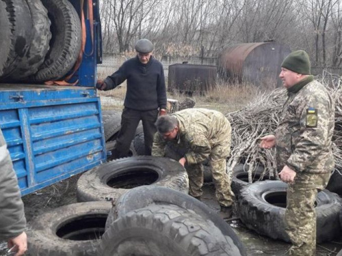 Военкомат помог защитникам Авдеевки: появились фото