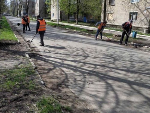 Чистий четвер в Авдіївці (ФОТОФАКТ)