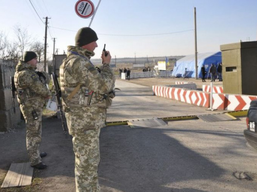 Через донбасские КПВВ не смогли пройти 25 человек