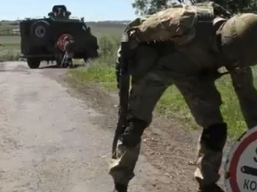 Зону ООС охватили мобильные блокпосты: опубликовано видео