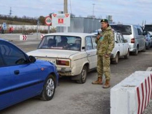 Ситуация на донбасских КПВВ: сводные данные от ГПСУ