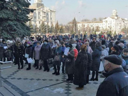 В Краматорске и Славянске прошли митинги против коммунальных тарифов