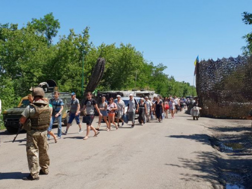 На КПВВ Донетчины снизился пассажиро-транспортный поток, - Госпогранслужба