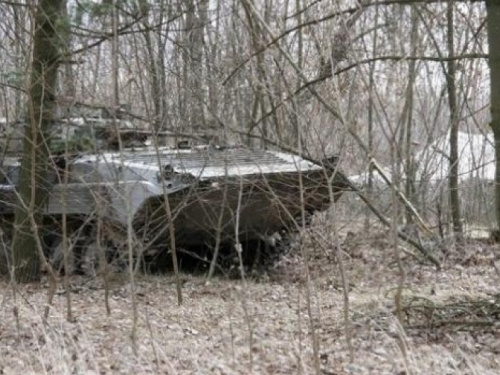 Военные показали, как им живется на позициях под Авдеевкой (ВИДЕО)