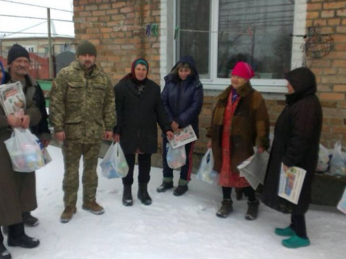 Офицеры Cimic Avdeevka прорвались сквозь непогоду к линии разграничения (ФОТО)